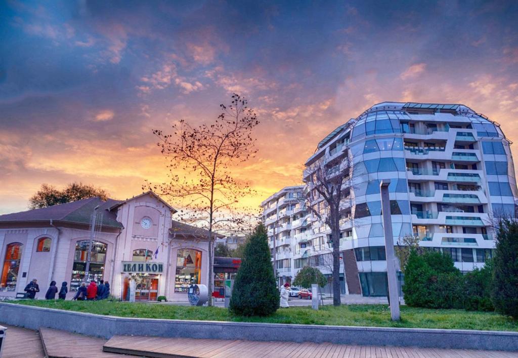 Отдых в отеле Super Central Luxury Apartments Бургас Болгария