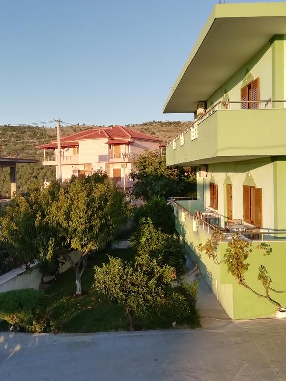 Apartaments Skrapalli, Албанія