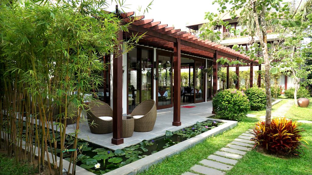 Отдых в отеле Vinh Hung Emerald Resort Хойан
