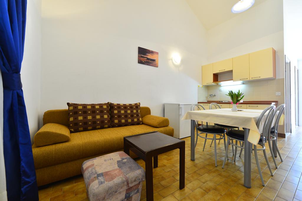 Туры в отель Amadria Park Camping Trogir Apartments  (ex. Appartments Belvedere) Трогир Хорватия