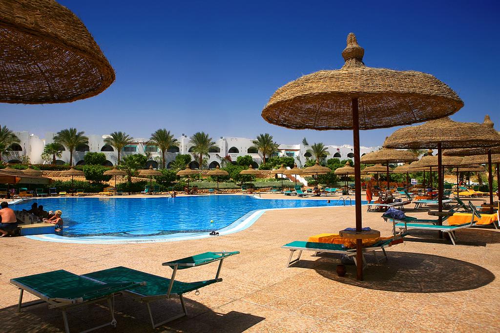 Sharm el-Sheikh Domina Coral Bay Sultan Pool