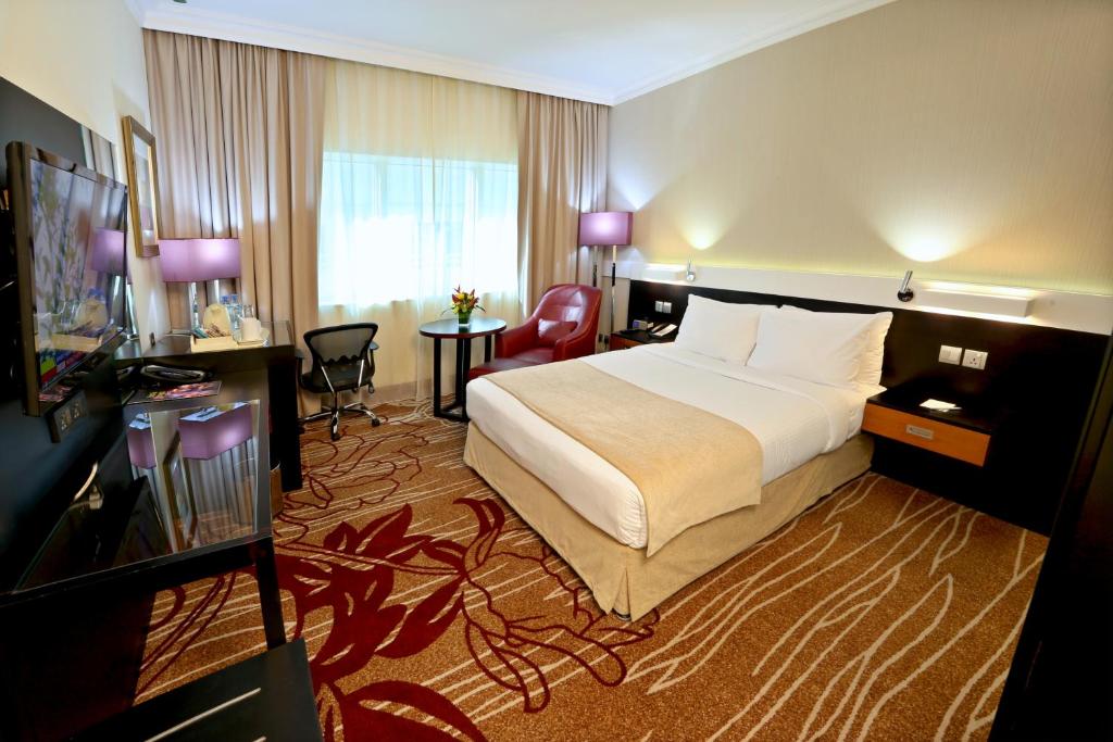 Hotel, Zjednoczone Emiraty Arabskie, Dubaj (miasto), Excelsior Hotel Downtown (ex. Holiday Inn)