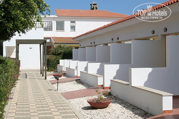 Отзывы гостей отеля Faros Holiday Village