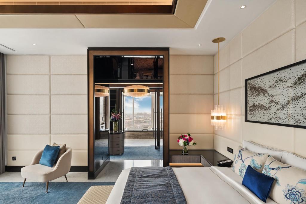 Hotel reviews Taj Jumeirah Lakes Towers