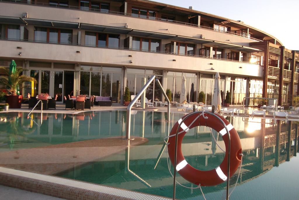 Отзывы гостей отеля Hotel Silverine Lake Resort Balatonfured