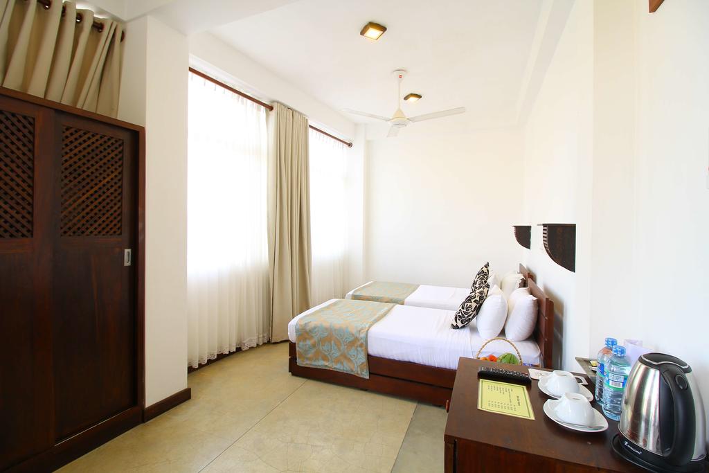 Відпочинок в готелі Rock Fort Hotel & Spa Унаватуна Шрі-Ланка