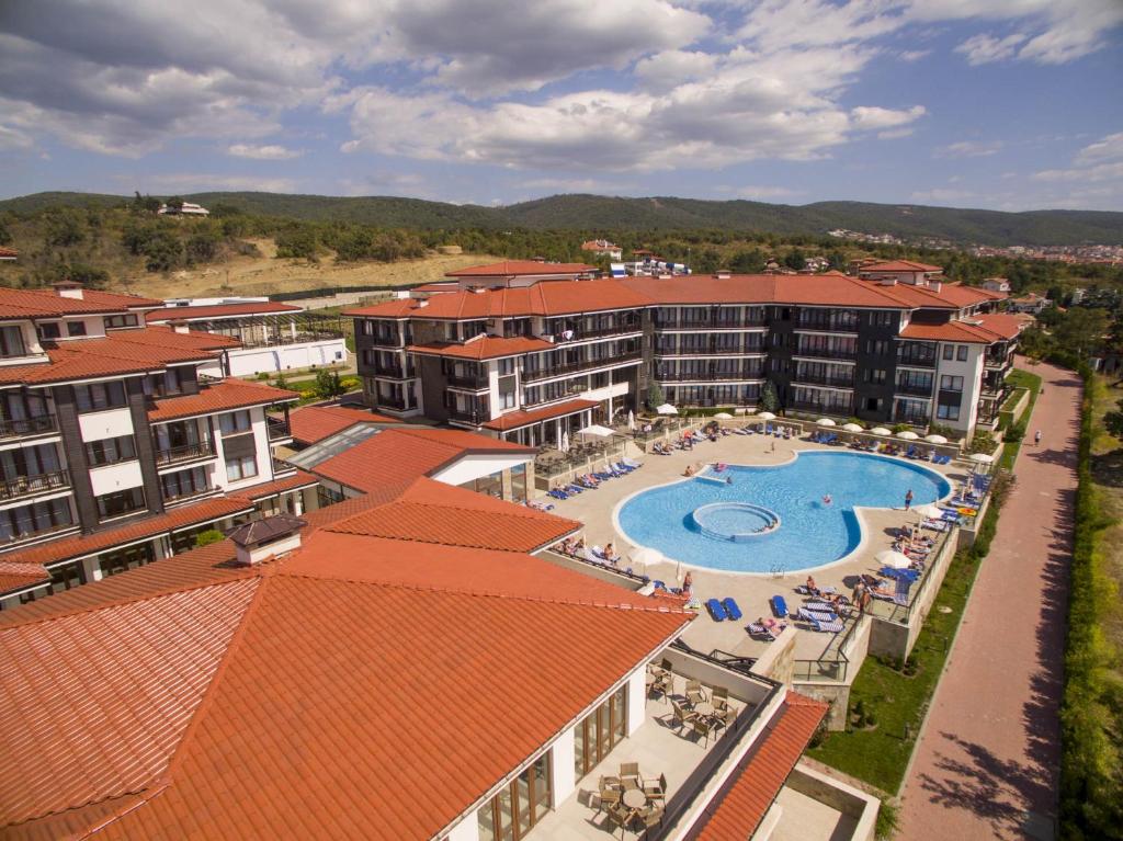 Туры в отель Tui Family Life Nevis Resort (ex. The Hill Club) Солнечный Берег Болгария