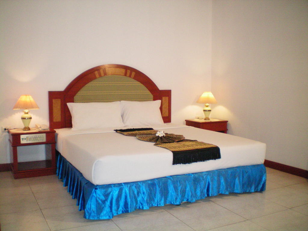 Відпочинок в готелі Patong Palace Hotel Патонг
