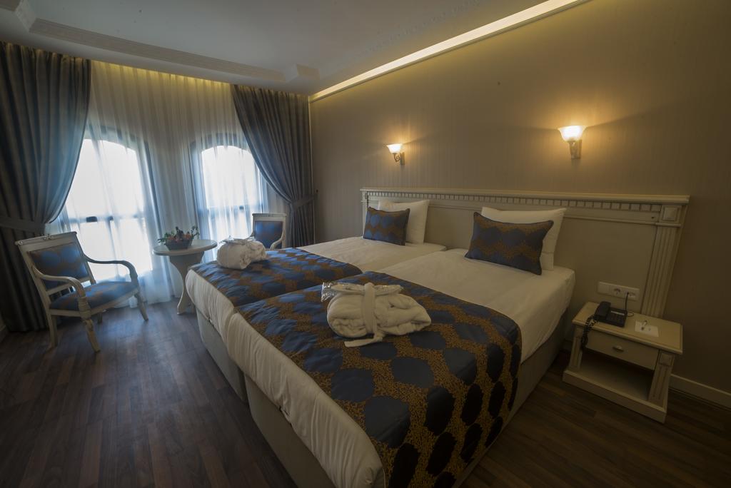 Ціни в готелі Sarnic Hotel & Sarnic Premier Hotel (ex. Ottoman Mansion)