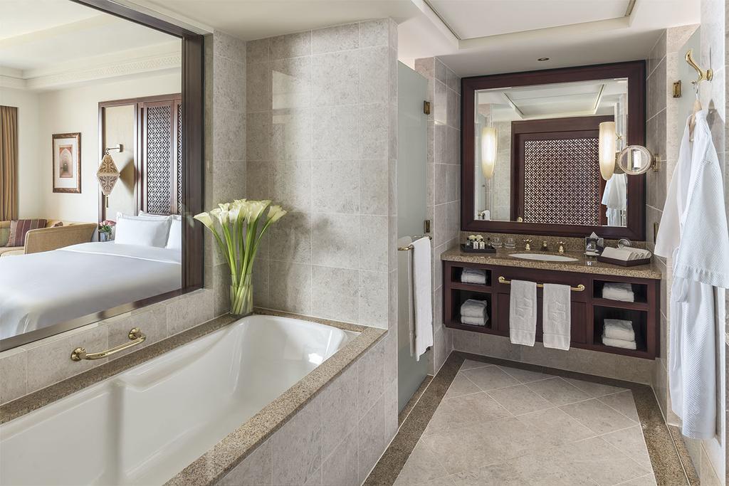 Shangrila Barr Al Jissah Al Husn Resort Оман ціни