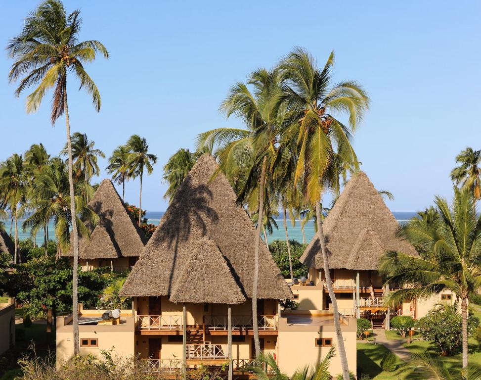 Тури в готель Neptune Pwani Beach Resort & Spa Пвані-Мчангані Танзанія