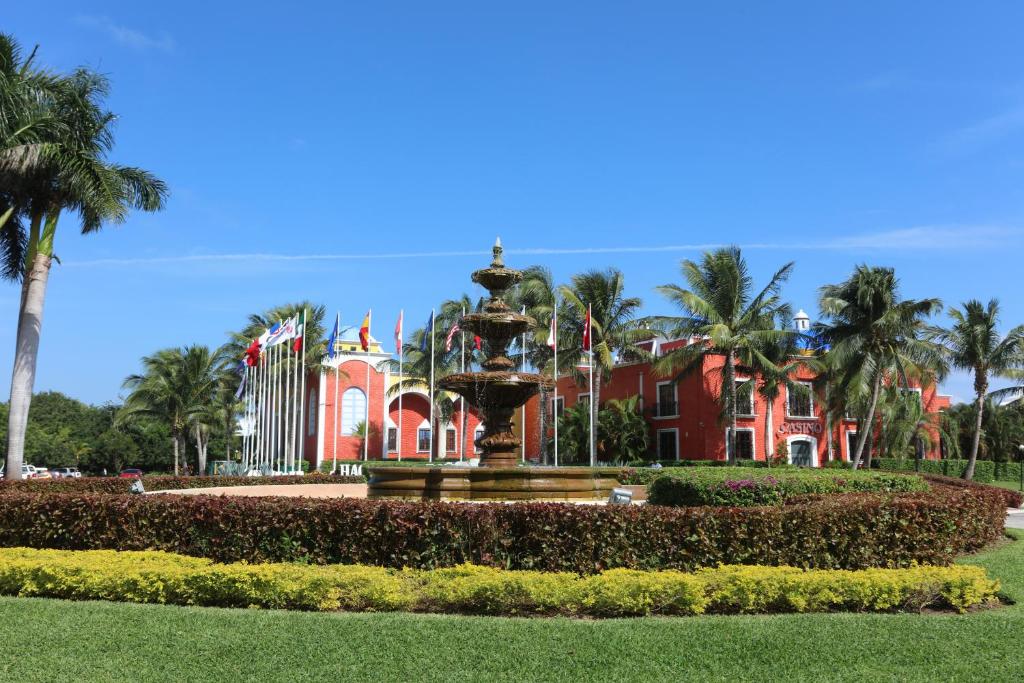 Opinie gości hotelowych Bahia Principe Grand Coba - All Inclusive