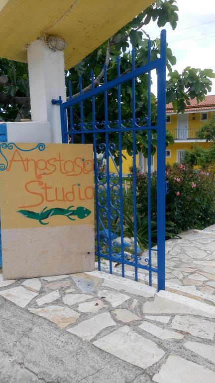 Anastasia Studios, фото
