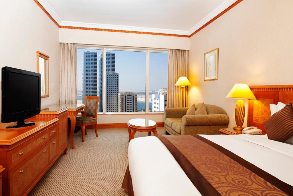 Hotel rest Corniche Hotel Sharjah (ex. Hilton Sharjah)
