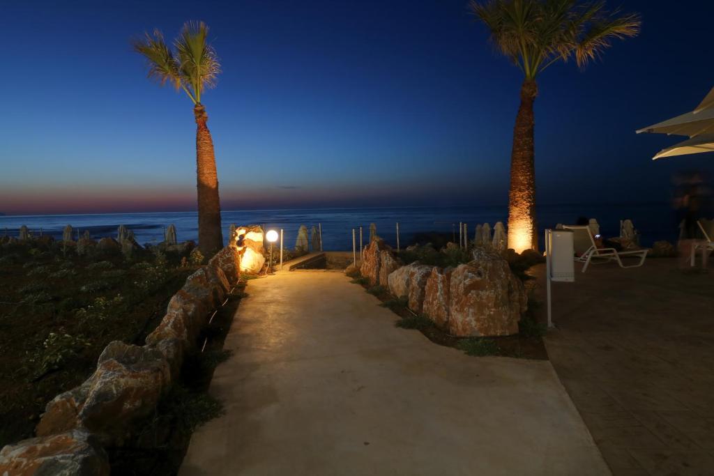Отзывы гостей отеля Bomo Rethymno Beach