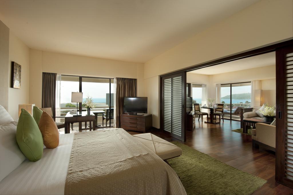 Отзывы про отдых в отеле, Pullman Phuket Karon Beach Resort (ex.Hilton Phuket Arcadia Resort & Spa)