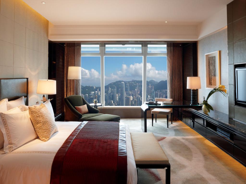 The Ritz-Carlton Hong Kong photos of tourists