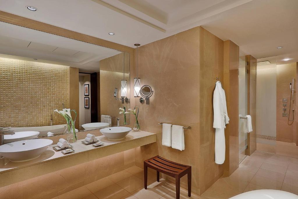 Горящие туры в отель The Ritz-Carlton Dubai