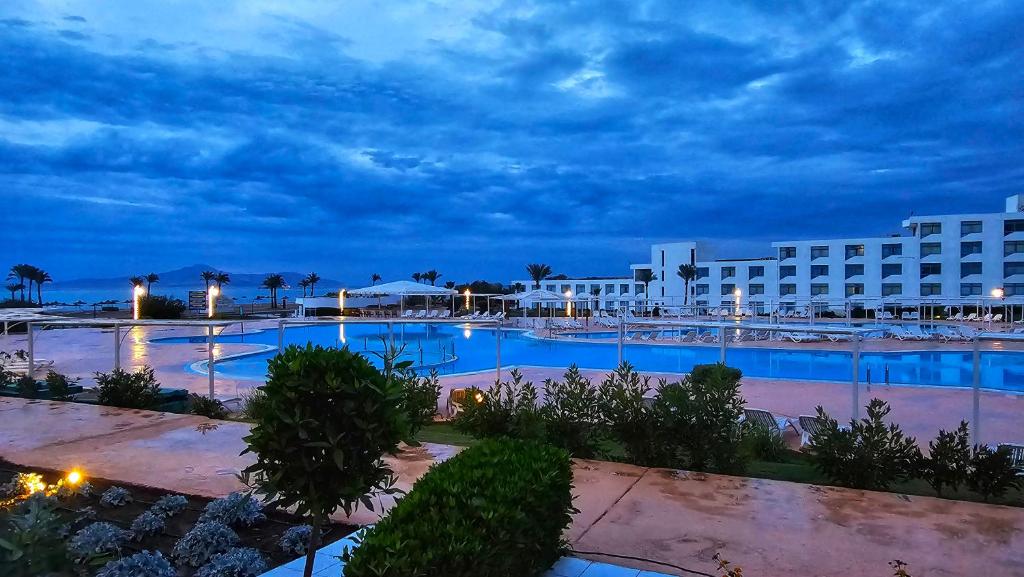 Отдых в отеле Amarina Sun & Star Resort (ex. Raouf Hotel) Шарм-эль-Шейх Египет