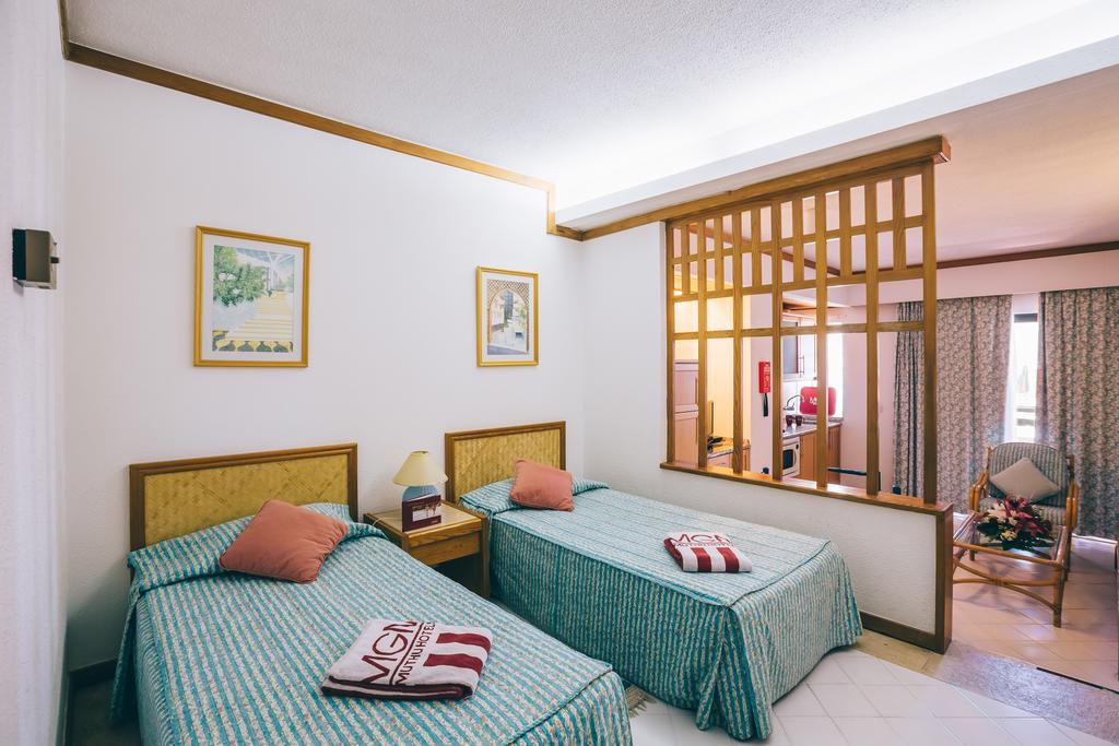 Отзывы гостей отеля Muthu Oura Praia Hotel