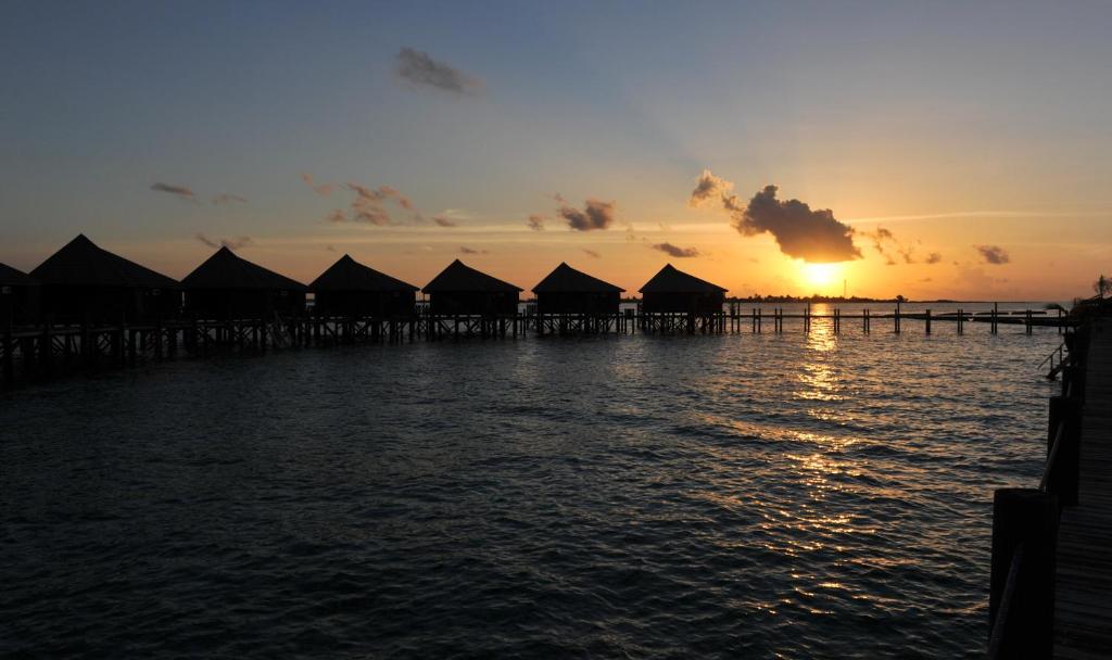 Гарячі тури в готель Komandoo Island Resort Лавіані Атол Мальдіви