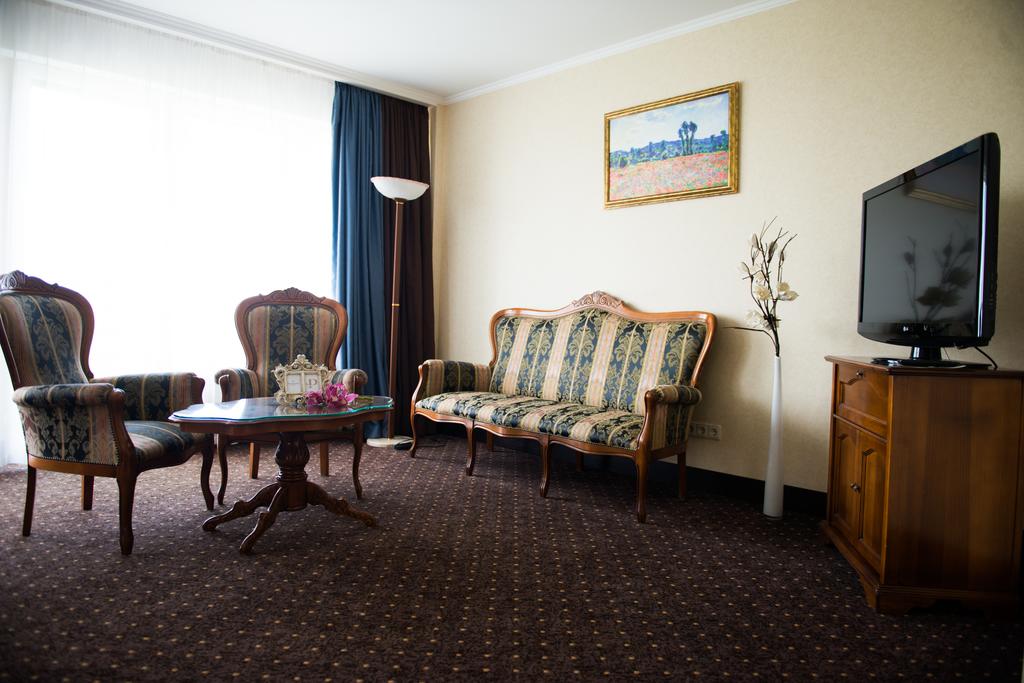 Hotel reviews, Premier Hotel Dnister