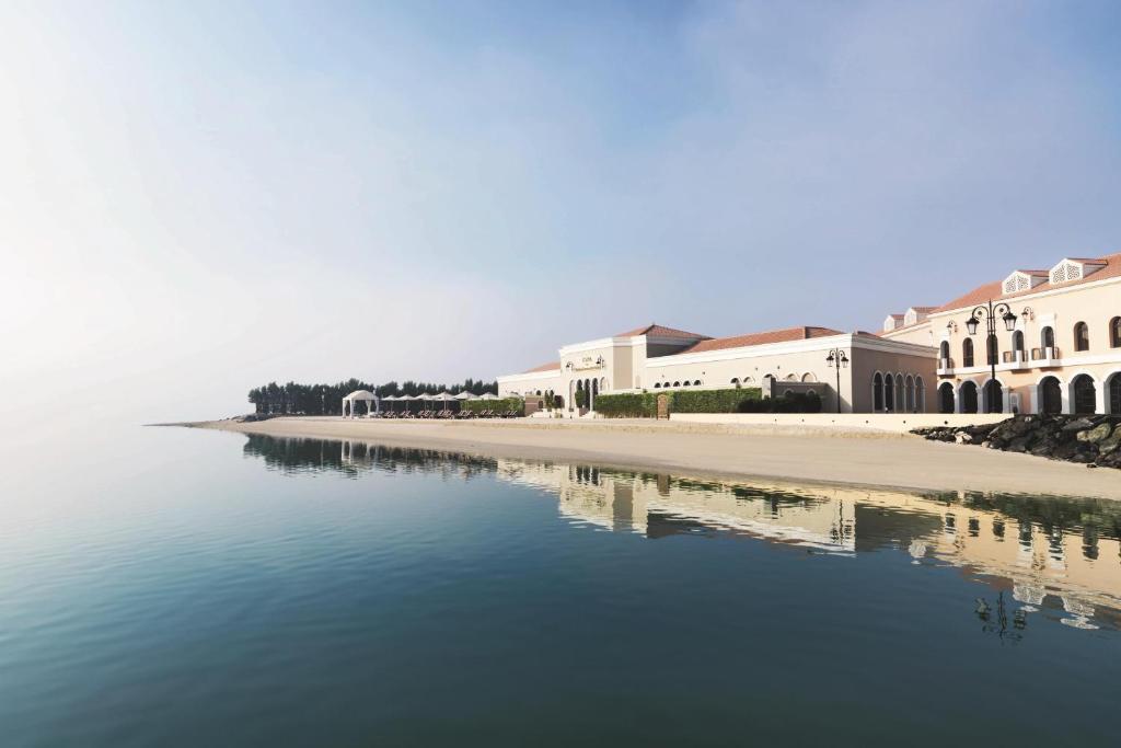 Отзывы про отдых в отеле, The Ritz Carlton Abu Dhabi Grand Canal