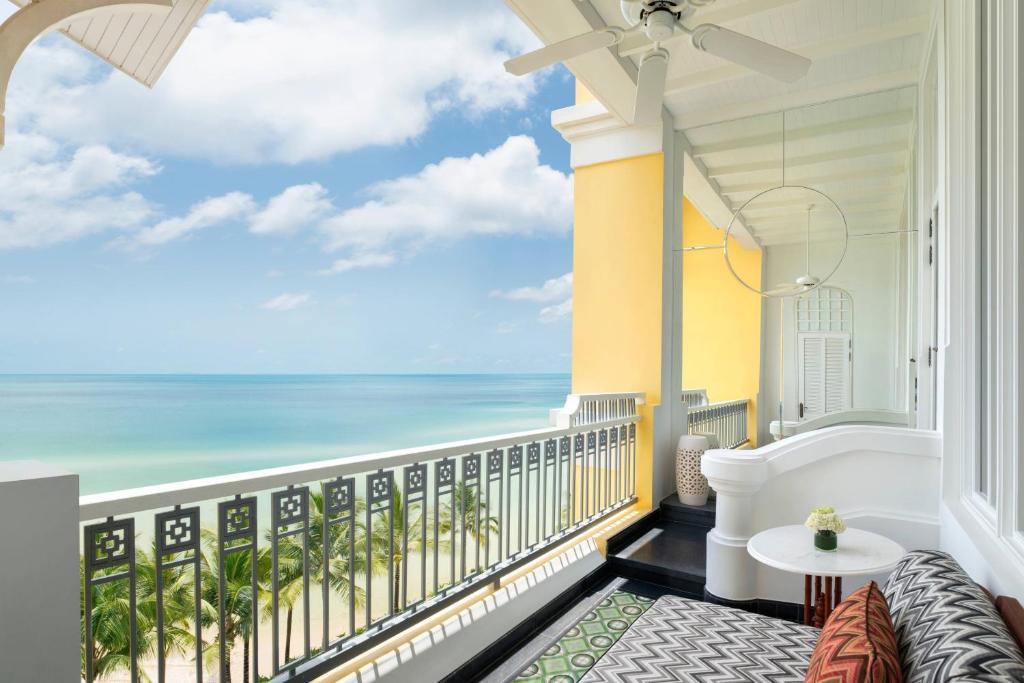 Відпочинок в готелі Jw Marriott Phu Quoc Emerald Bay Resort & Spa Фукуок (острів)