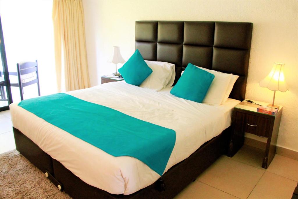 Тури в готель Nyali Sun Africa Beach Hotel and Spa Момбаса Кенія