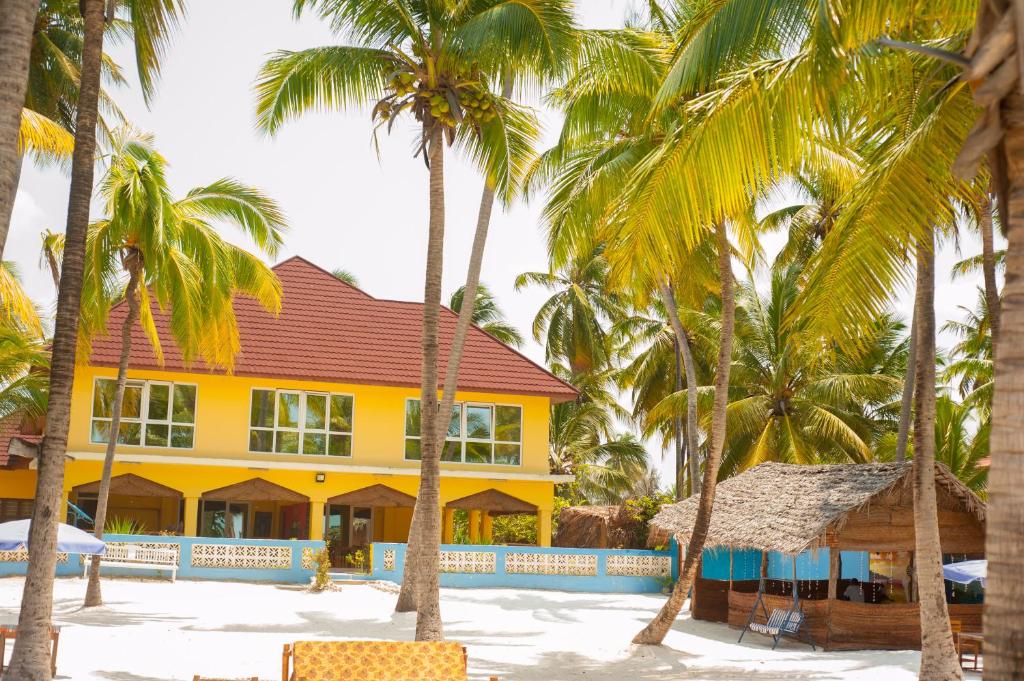Відпочинок в готелі Bwejuu Beach Palm Villa Бведжуу