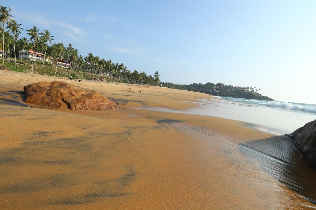 Ковалам Samudra Theeram Beach