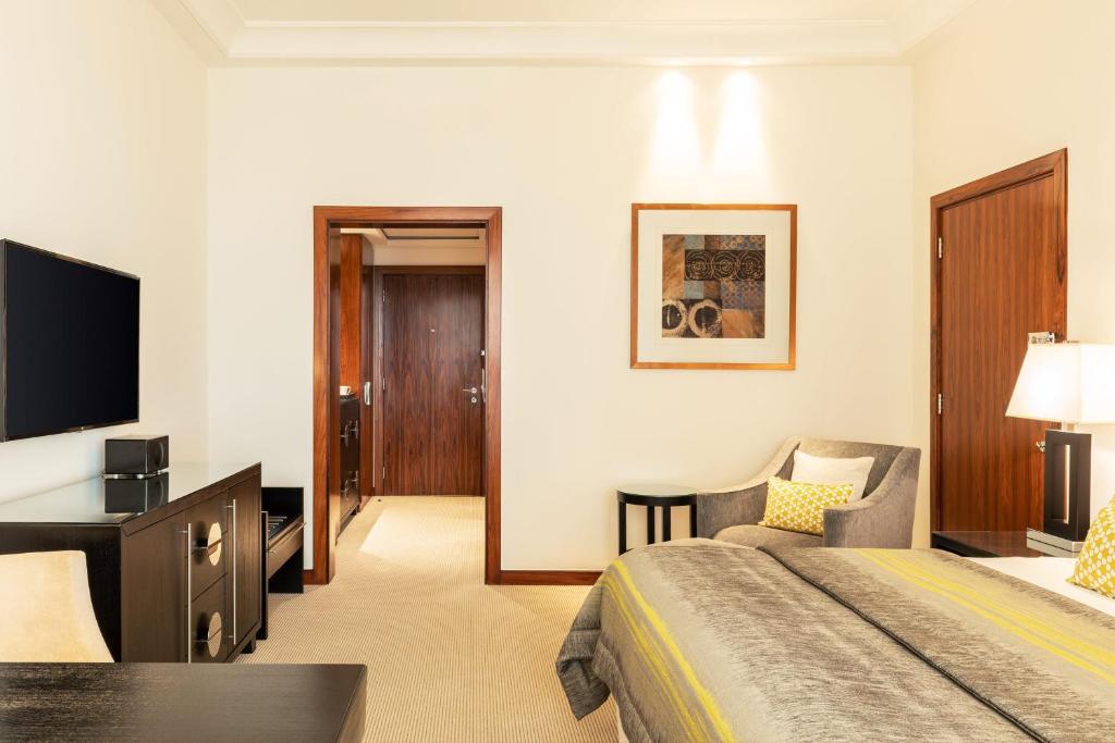 Dubaj (hotele przy plaży) Grosvenor House, a Luxury Collection Hotel ceny