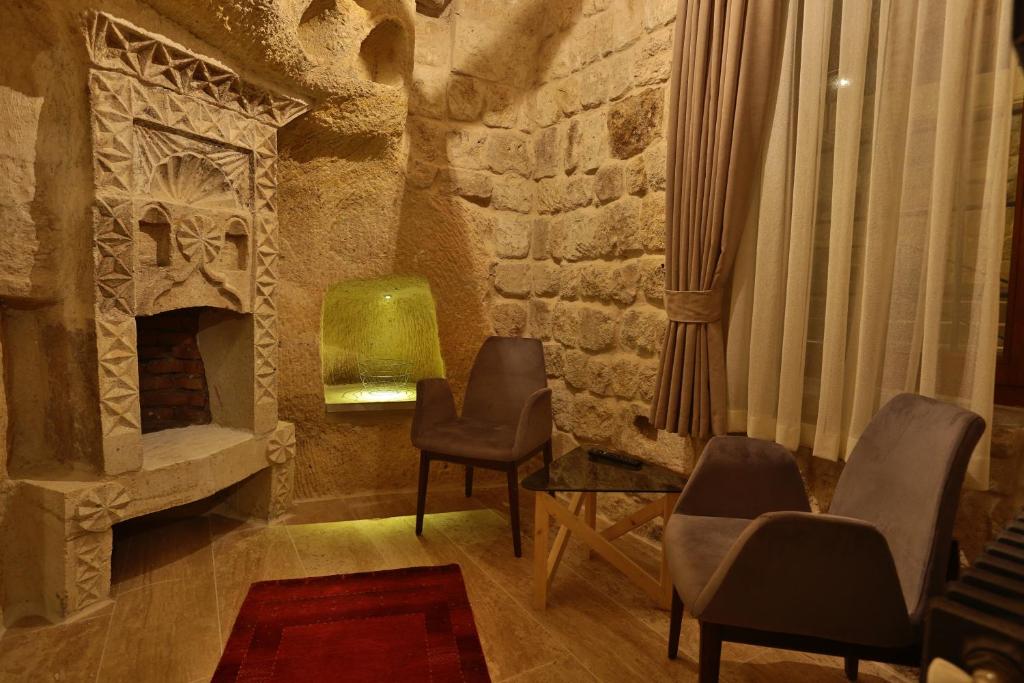 Recenzje hoteli, Acropolis Cave Suite