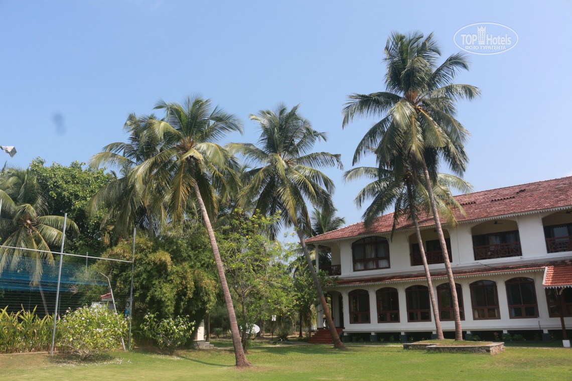 Відпочинок в готелі Rajah Island