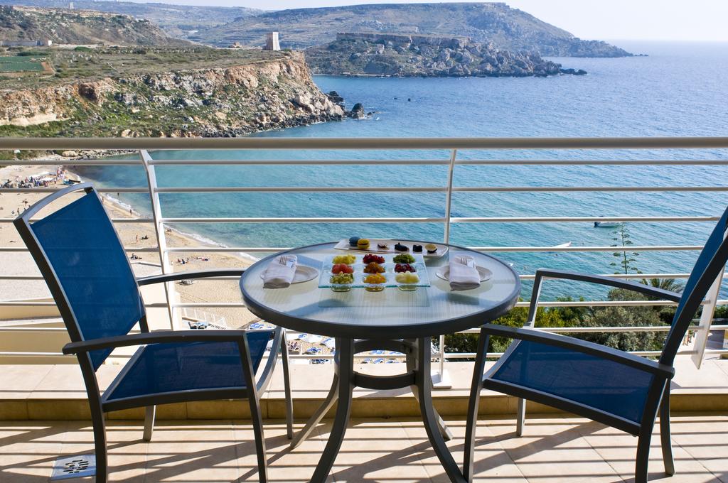 Горящие туры в отель Radisson Blu Resort & Spa Golden Sands Меллиха Мальта