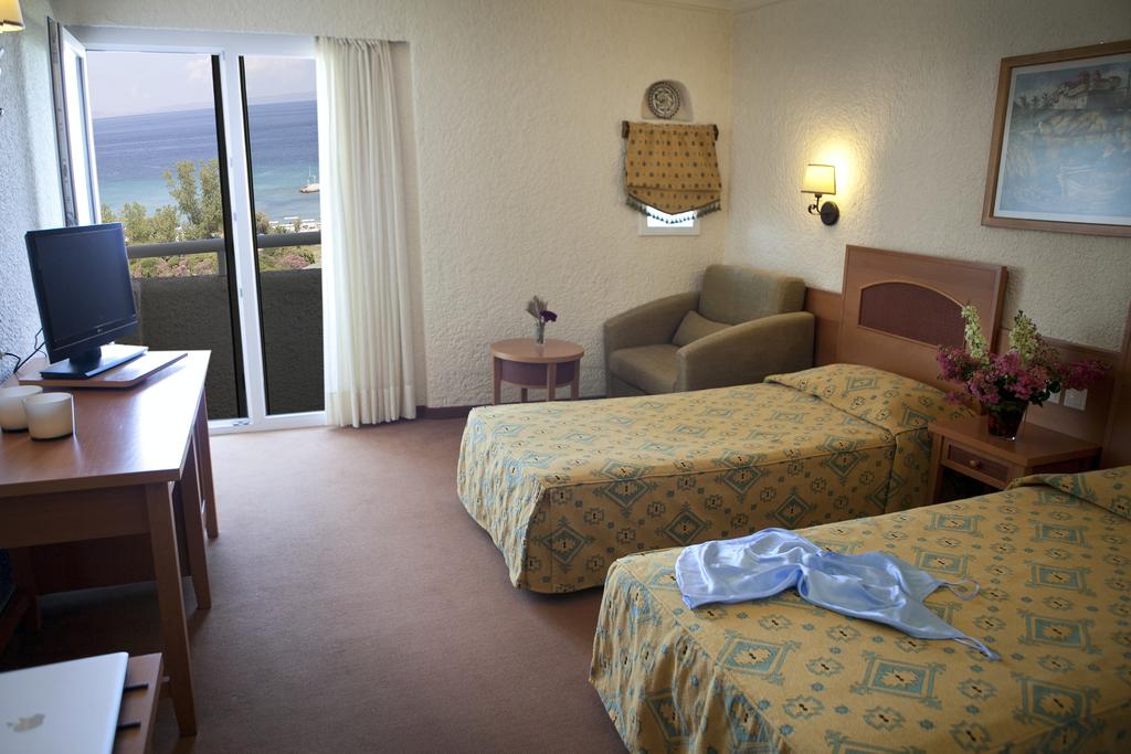 Athos Palace Hotel, rooms
