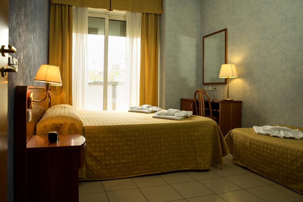 Відпочинок в готелі Hotel Remin Plaza Ріміні Італія