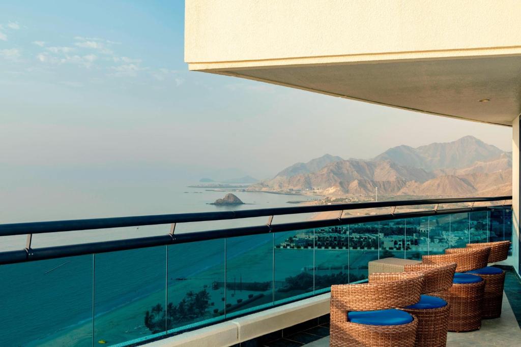 Горящие туры в отель Le Meridien Al Aqah Beach Resort Фуджейра