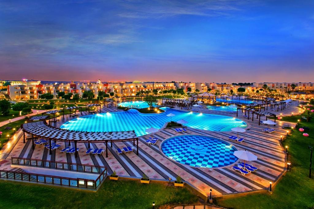 Отдых в отеле Sunrise Crystal Bay Resort - Grand Select Хургада