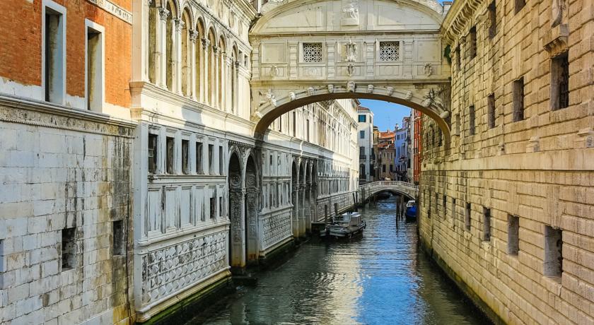 Горящие туры в отель Bellevue & Canaletto Suites Венеция