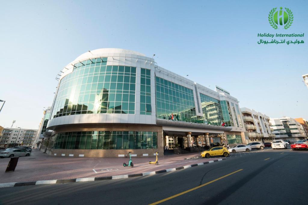 Holiday Inn Bur Dubai - Embassy District, 4, фотографії