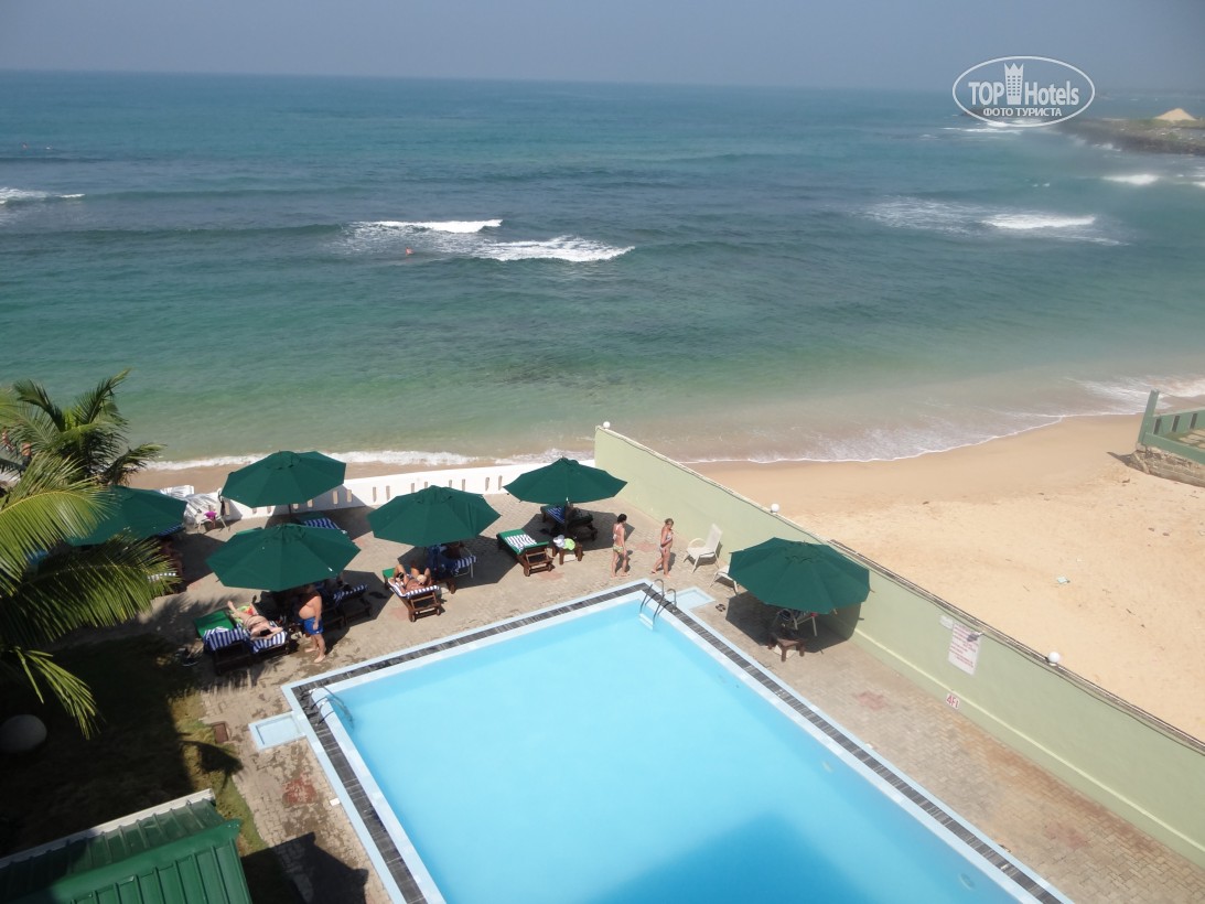 Hotel rest Hikkaduwa Beach