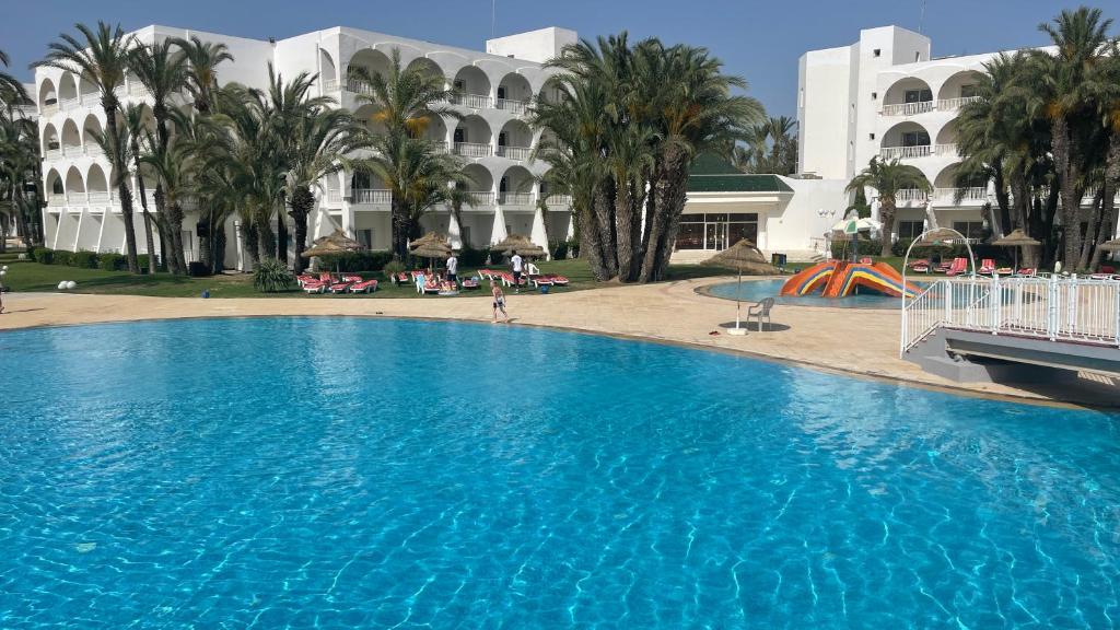 Гарячі тури в готель One Resort Monastir Сканес