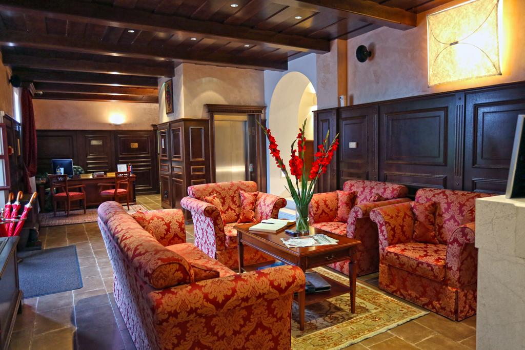Hotel Kazbek zdjęcia i recenzje