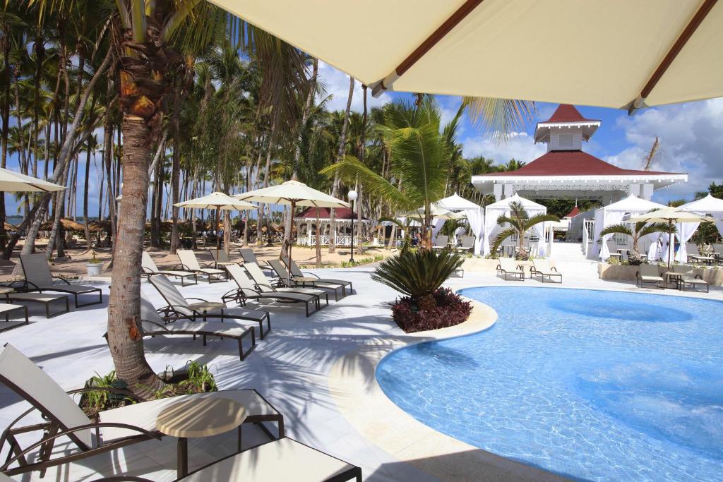 Горящие туры в отель Bahia Principe Luxury Bouganville