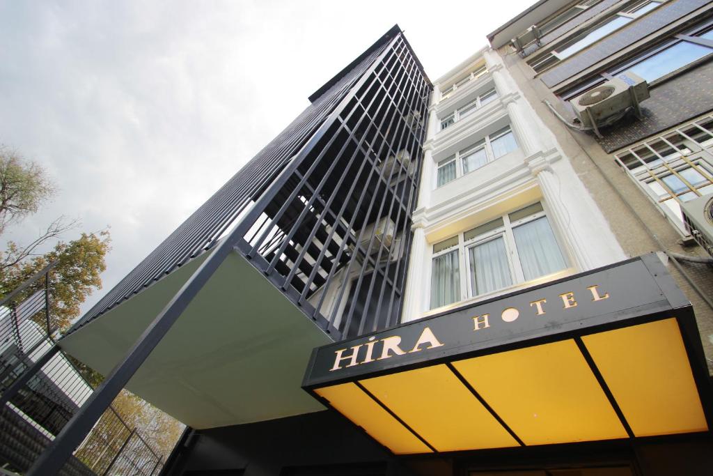 Hira Hotel, Аксарай