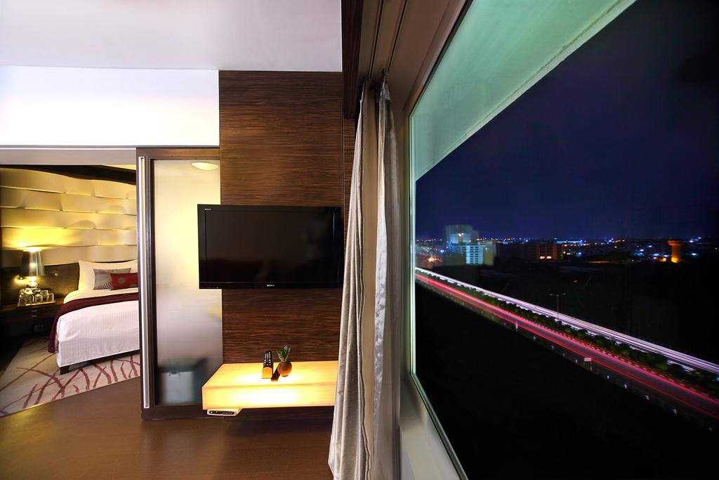 Цены в отеле The Fern - An Ecotel Hotel, Ahmedabad