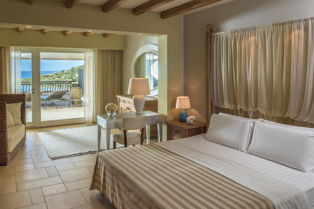 Hotel guest reviews Chia Laguna Resort