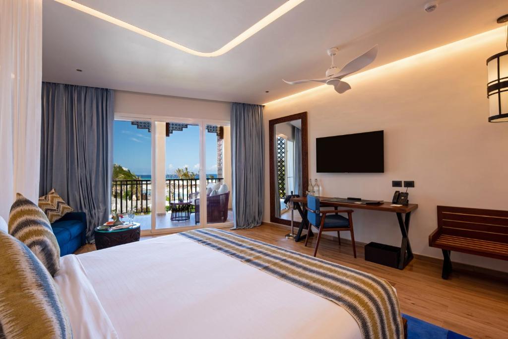 Відпочинок в готелі Emerald Zanzibar Resort & Spa Матемве Танзанія