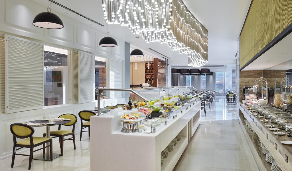 Holiday Inn Doha - The Business Park фото и отзывы